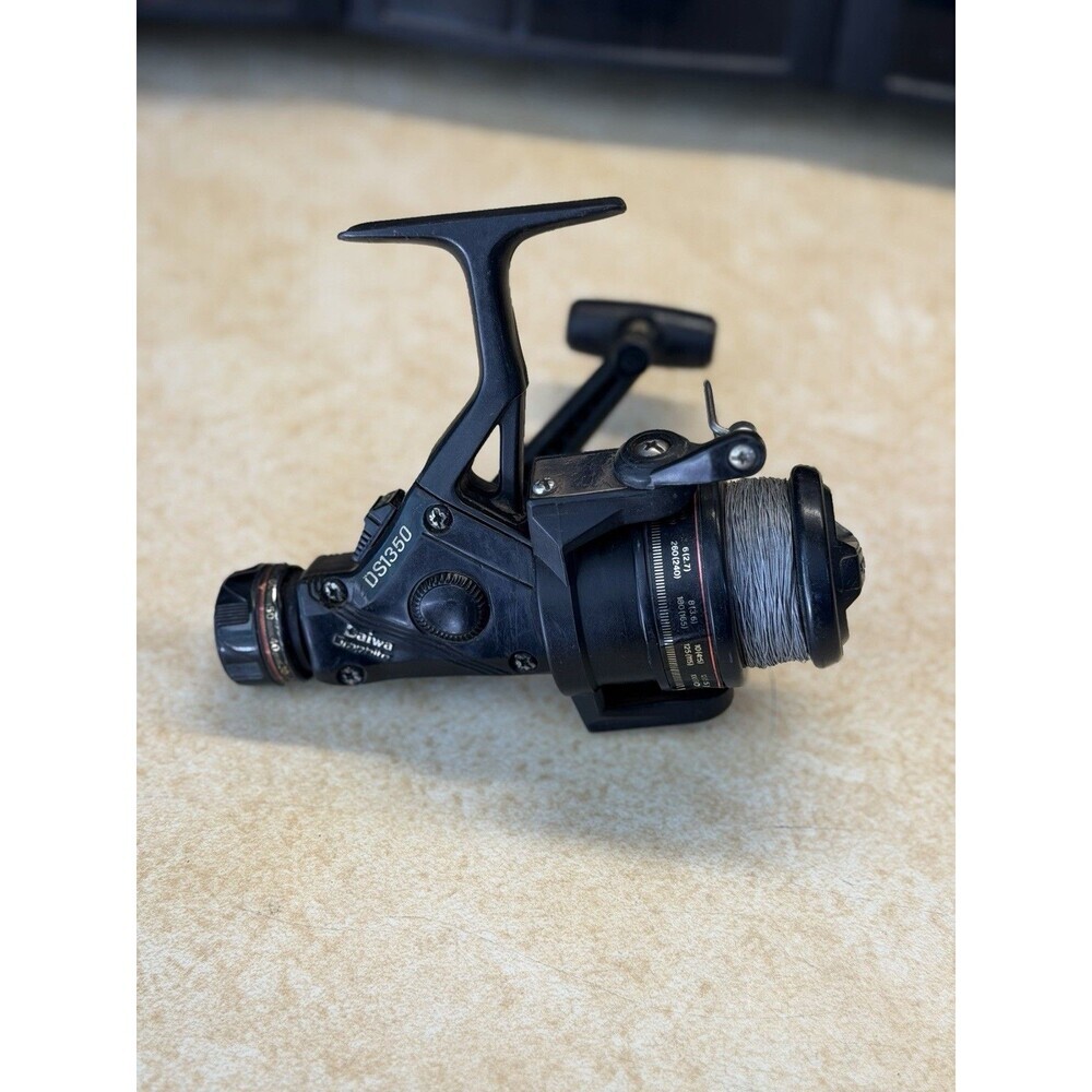 Vintage Daiwa DS1350 Graphite Spinning Fishing Reel Black Rear Drag Works